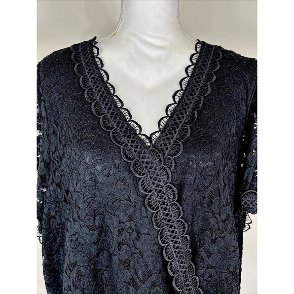 Torrid Stretch Lace Surplice Crop Top Deep Black Size 5X (28) - Picture 12 of 12